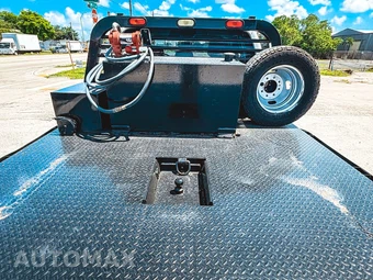 2012 Ford Super Duty F-350 Cab Chassis XL Crew Cab DRW - miniatura 13