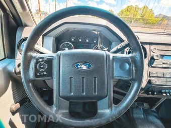 2012 Ford Super Duty F-350 Cab Chassis XL Crew Cab DRW - miniatura 20