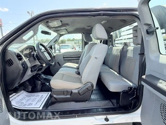 2012 Ford Super Duty F-350 Cab Chassis XL Extended Cab w/Rear Doors DRW - miniatura 14