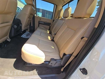 2012 Ford Super Duty F-350 Lariat Crew Cab Medium Bed - miniatura 13