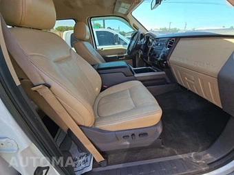 2012 Ford Super Duty F-350 Lariat Crew Cab Medium Bed - miniatura 18