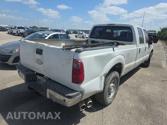 2012 Ford Super Duty F-350 XL Crew Cab Long Bed - miniatura 4