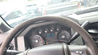 2012 Ford Super Duty F-350 XL Crew Cab Long Bed DRW - miniatura 27
