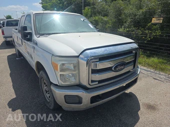 2012 Ford Super Duty F-350 XLT Crew Cab Long Bed - miniatura 3