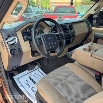 2012 Ford Super Duty F-350 XLT Crew Cab Medium Bed - miniatura 11