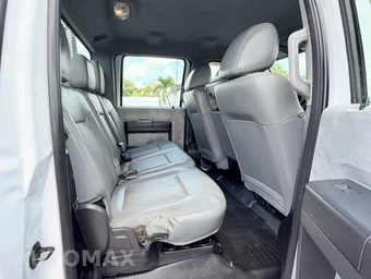 2012 Ford Super Duty F-450 Cab Chassis XL Crew Cab DRW - miniatura 18