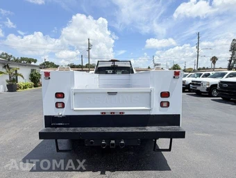 2012 Ford Super Duty F-450 Cab Chassis XL Crew Cab DRW - miniatura 6