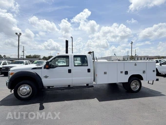 2012 Ford Super Duty F-450 Cab Chassis XL Crew Cab DRW - miniatura 9