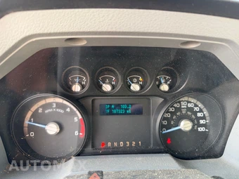 2012 Ford Super Duty F-450 Cab Chassis XL Regular Cab DRW - miniatura 20