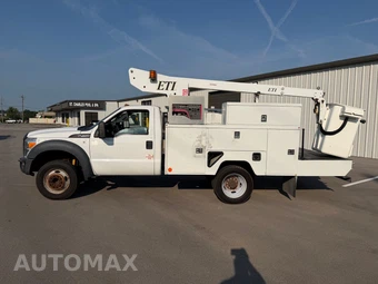 2012 Ford Super Duty F-450 Cab Chassis XL Regular Cab DRW - miniatura 3
