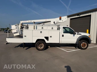 2012 Ford Super Duty F-450 Cab Chassis XL Regular Cab DRW - miniatura 6