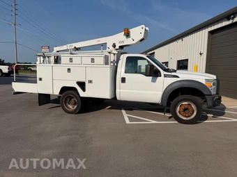 2012 Ford Super Duty F-450 Cab Chassis XL Regular Cab DRW - miniatura 8