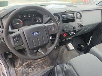 2012 Ford Super Duty F-450 Cab Chassis XL Regular Cab DRW - miniatura 11