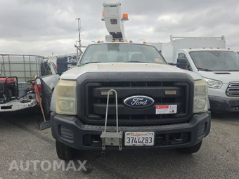 2012 Ford Super Duty F-450 Cab Chassis XL Regular Cab DRW - miniatura 2
