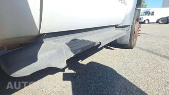 2012 Ford Super Duty F-450 Cab Chassis XL Regular Cab DRW - miniatura 36