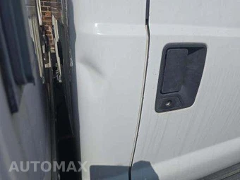 2012 Ford Super Duty F-450 Cab Chassis XL Regular Cab DRW – miniatura 26