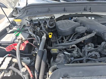 2012 Ford Super Duty F-450 Cab Chassis XL Regular Cab DRW – miniatura 28
