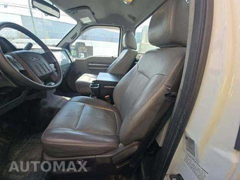 2012 Ford Super Duty F-450 Cab Chassis XL Regular Cab DRW – miniatura 6