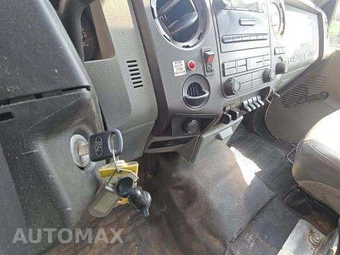 2012 Ford Super Duty F-450 Cab Chassis XL Regular Cab DRW – miniatura 8