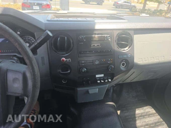 2012 Ford Super Duty F-450 Cab Chassis XL Regular Cab DRW - miniatura 7