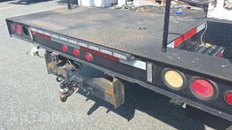 2012 Ford Super Duty F-450 Cab Chassis XL Regular Cab DRW - miniatura 3
