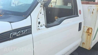 2012 Ford Super Duty F-450 Cab Chassis XL Regular Cab DRW - miniatura 6
