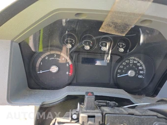 2012 Ford Super Duty F-450 Cab Chassis XL Regular Cab DRW - miniatura 7