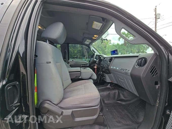 2012 Ford Super Duty F-550 Cab Chassis XL Extended Cab w/Rear Doors DRW - miniatura 13