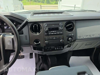 2012 Ford Super Duty F-550 Cab Chassis XL Extended Cab w/Rear Doors DRW - miniatura 10