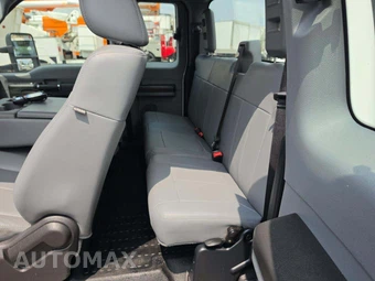 2012 Ford Super Duty F-550 Cab Chassis XL Extended Cab w/Rear Doors DRW - miniatura 13