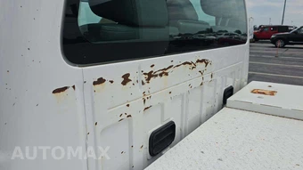 2012 Ford Super Duty F-550 Cab Chassis XL Regular Cab DRW - miniatura 27