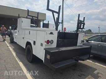 2012 Ford Super Duty F-550 Cab Chassis XL Regular Cab DRW - miniatura 6