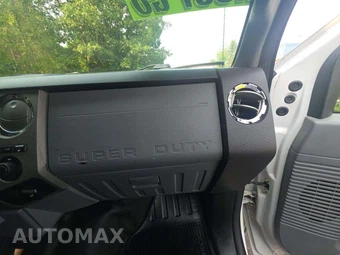 2012 Ford Super Duty F-550 Cab Chassis XLT Extended Cab w/Rear Doors DRW - miniatura 17