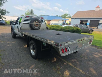 2012 Ford Super Duty F-550 Cab Chassis XLT Extended Cab w/Rear Doors DRW - miniatura 2