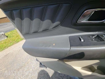 2012 Ford Taurus SEL – miniatura 31