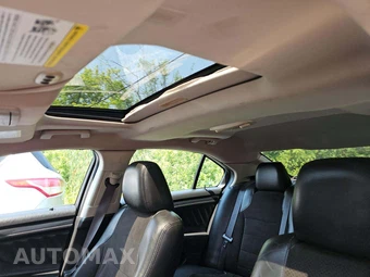 2012 Ford Taurus SHO – miniatura 11