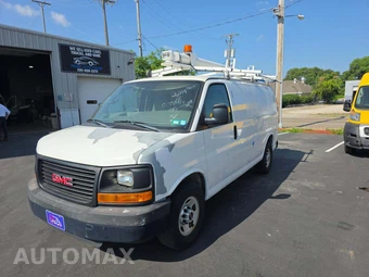 2012 GMC Savana 3500 Cargo Van 1WT 135.0" WB