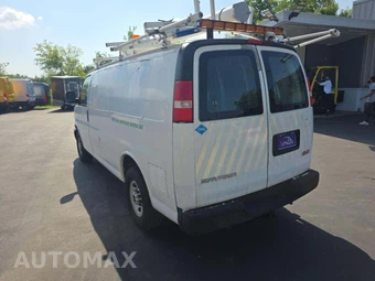 2012 GMC Savana 3500 Cargo Van 1WT 135.0" WB – miniatura 2