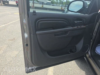2012 GMC Yukon Denali 1500 5SA – miniatura 9