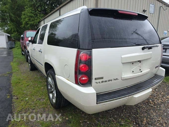 2012 GMC Yukon Denali XL 5SA – miniatura 2