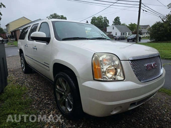 2012 GMC Yukon Denali XL 5SA – miniatura 4