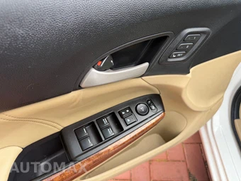 2012 Honda Accord Sedan EX-L - miniatura 11