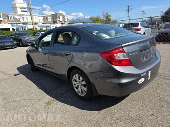 2012 Honda Civic Sedan LX – miniatura 2