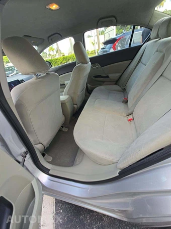 2012 Honda Civic Sedan LX - miniatura 10