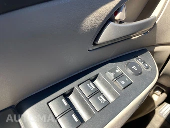 2012 Honda Odyssey EX-L 118.1" WB - miniatura 27
