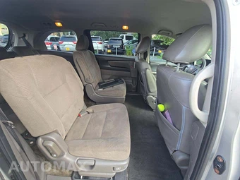 2012 Honda Odyssey LX 118.1" WB - miniatura 17