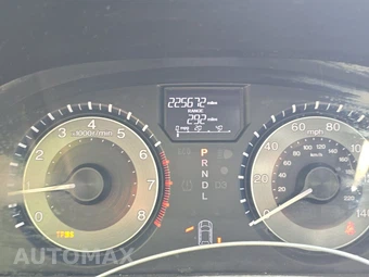 2012 Honda Odyssey LX 118.1" WB – miniatura 12