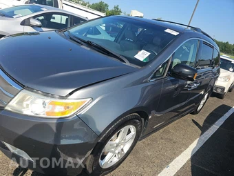 2012 Honda Odyssey Touring 118.1" WB