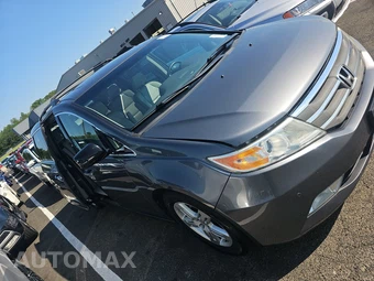 2012 Honda Odyssey Touring 118.1" WB – miniatura 3