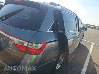 2012 Honda Odyssey Touring 118.1" WB – miniatura 4